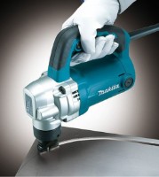 Foarfeca electrica Makita JN3201J imaginea #3 — magazin online Desire.md