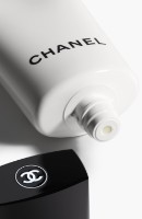Produs de curatare tenului Chanel Le Mousse Cleansing Cream-to-Foam 150ml imaginea #2 — magazin online Desire.md