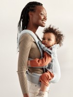 Marsupiu pentru copii BabyBjorn Harmony Silver (088004E1) imaginea #3 — magazin online Desire.md