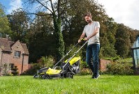 Газонокосилка аккумуляторная Ryobi RLM18X33B40 фото №2 — интернет-магазин Desire.md