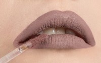 Ruj de buze Golden Rose Longstay Liquid Matte 10 imaginea #2 — magazin online Desire.md