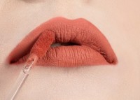 Ruj de buze Golden Rose Longstay Liquid Matte 17 imaginea #2 — magazin online Desire.md