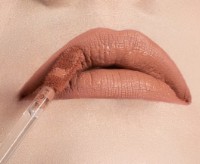 Ruj de buze Golden Rose Longstay Liquid Matte 33 imaginea #2 — magazin online Desire.md