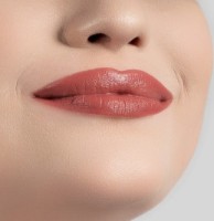 Ruj de buze Golden Rose Satin Lipstick 17 imaginea #2 — magazin online Desire.md