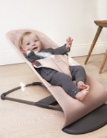 Șezlong pentru bebeluși BabyBjorn Bliss Old Rose Bumbac imaginea #2 — magazin online Desire.md