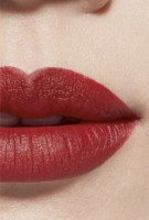 Ruj de buze Chanel Rouge Allure Velvet Luminous Matte 75 Mode imaginea #2 — magazin online Desire.md