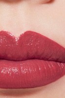Помада для губ Chanel Rouge Allure L’Extrait 822 фото №3 — интернет-магазин Desire.md