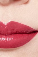 Помада для губ Chanel Rouge Allure Laque 64 Exigence фото №3 — интернет-магазин Desire.md