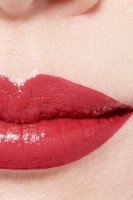 Помада для губ Chanel Rouge Allure Laque 65 Imperturbable фото №3 — интернет-магазин Desire.md