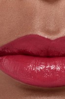 Помада для губ Chanel Rouge Allure Laque 66 Permanent фото №4 — интернет-магазин Desire.md