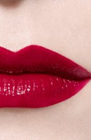 Помада для губ Chanel Rouge Allure Laque 80 Timeless фото №2 — интернет-магазин Desire.md