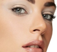 Тени для век Pupa Vamp! Matt 020 Vanilla Cream фото №2 — интернет-магазин Desire.md