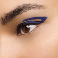 Creion pentru ochi Yves Saint Laurent Crushliner N6 imaginea #3 — magazin online Desire.md