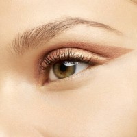 Fard de pleoape Yves Saint Laurent Satin Crush 04 imaginea #3 — magazin online Desire.md