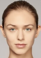 Fond de ten pentru față Estee Lauder Double Wear Sheer SPF20 2N1 30ml imaginea #3 — magazin online Desire.md