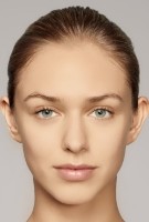 Fond de ten pentru față Estee Lauder Double Wear Sheer SPF20 2W1 30ml imaginea #3 — magazin online Desire.md