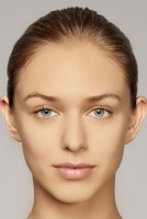 Fond de ten pentru față Estee Lauder Double Wear Sheer SPF20 3N2 30ml imaginea #3 — magazin online Desire.md