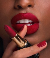 Ruj de buze By Kilian Le Rouge Parfum Lipstick 208 Smoked Rouge Matte