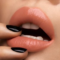 Помада для губ Yves Saint Laurent Rouge Volupte Shine 151 фото №2 — интернет-магазин Desire.md