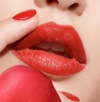 Ruj de buze Christian Dior Ultra Care 999 Bloom imaginea #2 — magazin online Desire.md