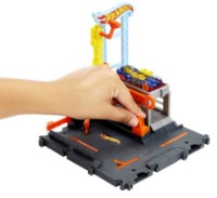 Set jucării transport Hot Wheels  City Downtown Repair Station (HDR25) imaginea #3 — magazin online Desire.md