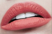 Помада для губ MAC Amplified Lipstick Vegas Volt фото №3 — интернет-магазин Desire.md