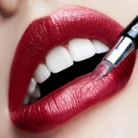 Ruj de buze MAC Frost Lipstick New York Apple imaginea #3 — magazin online Desire.md