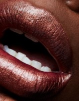 Ruj de buze MAC Frost Lipstick O imaginea #3 — magazin online Desire.md