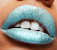 Ruj de buze MAC Frost Lipstick Soft Indian imaginea #3 — magazin online Desire.md