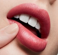 Помада для губ MAC Love Me Lipstick As If I Care фото №3 — интернет-магазин Desire.md