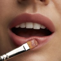 Помада для губ MAC Lustreglass Lipstick Thanks It's Mac! фото №3 — интернет-магазин Desire.md