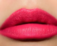 Помада для губ MAC Matte Lipstick Dramarama фото №3 — интернет-магазин Desire.md