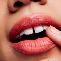 Помада для губ MAC Matte Lipstick Tropic Tonic фото №3 — интернет-магазин Desire.md