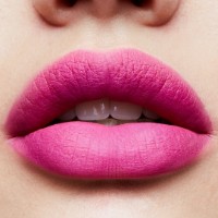 Ruj de buze MAC Retro Matte Lipstick Flat Out Fabulous imaginea #3 — magazin online Desire.md