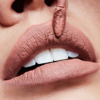 Ruj de buze MAC Retro Matte Liquid Lipstick Burnt Spice imaginea #3 — magazin online Desire.md
