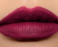 Помада для губ MAC Retro Matte Liquid Lipstick Oh Lady фото №3 — интернет-магазин Desire.md
