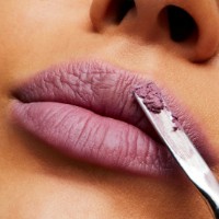 Ruj de buze MAC Powder Kiss Lipstick Ripened imaginea #3 — magazin online Desire.md