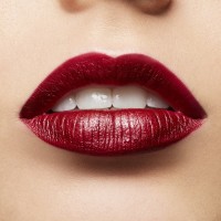 Помада для губ MAC Shiny Pretty Things Lipstick Straight Fire фото №2 — интернет-магазин Desire.md