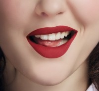 Помада для губ Bourjois Rouge Velvet The Lipstick 08 фото №3 — интернет-магазин Desire.md