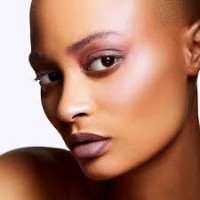 Хайлайтер MAC Extra Dimension Skinfinish Soft Frost фото №3 — интернет-магазин Desire.md