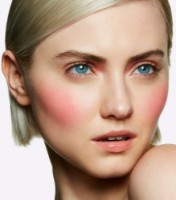 Румяна для лица MAC Glow Play Blush No Shame фото №3 — интернет-магазин Desire.md