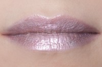 Блеск для губ MAC Grand Illusion Liquid Lipcolour Broken Halo фото №3 — интернет-магазин Desire.md