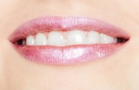 Блеск для губ MAC Grand Illusion Liquid Lipcolour Party Sparkle фото №3 — интернет-магазин Desire.md