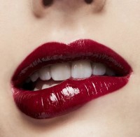 Luciu de buze MAC Lipglass La Dolce Diva imaginea #3 — magazin online Desire.md