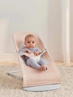 Șezlong pentru bebeluși BabyBjorn Soft Pearly Pink/White (005142A) imaginea #9 — magazin online Desire.md