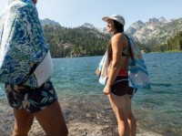 Prosop PackTowl Personal Beach Mist Print imaginea #3 — magazin online Desire.md