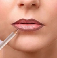 Contur de buze Artdeco Smooth Lip Liner 33 imaginea #2 — magazin online Desire.md