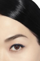 Карандаш для глаз Chanel Le Crayon Yeux 19 Blue Jean + Sharpener фото №3 — интернет-магазин Desire.md