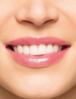 Блеск для губ Clarins Instant Light Natural Lip Perfector 01 фото №2 — интернет-магазин Desire.md