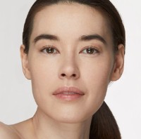 Fond de ten pentru față Estee Lauder Double Wear Stay-in-Place Makeup SPF10 3C0 Cool 30ml imaginea #3 — magazin online Desire.md